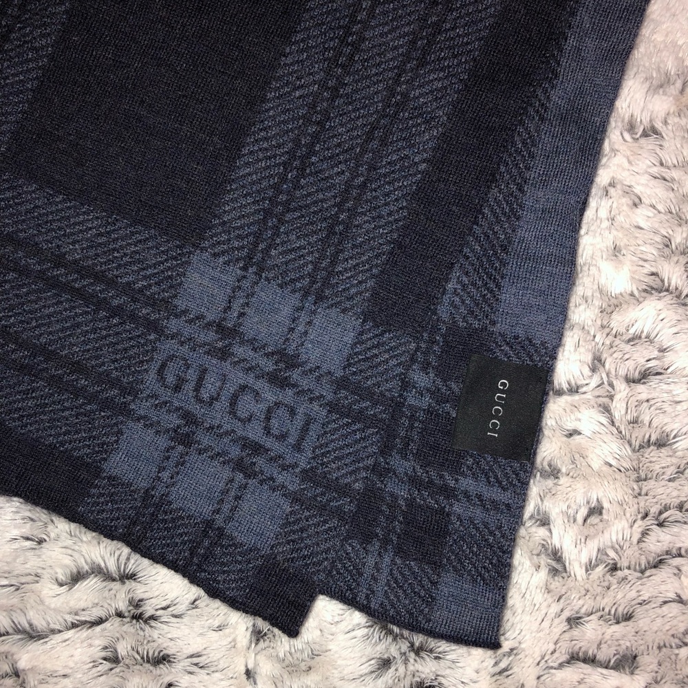 Gucci scarf
